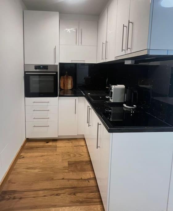 Cosy Apartment เวียนนา ภายนอก รูปภาพ